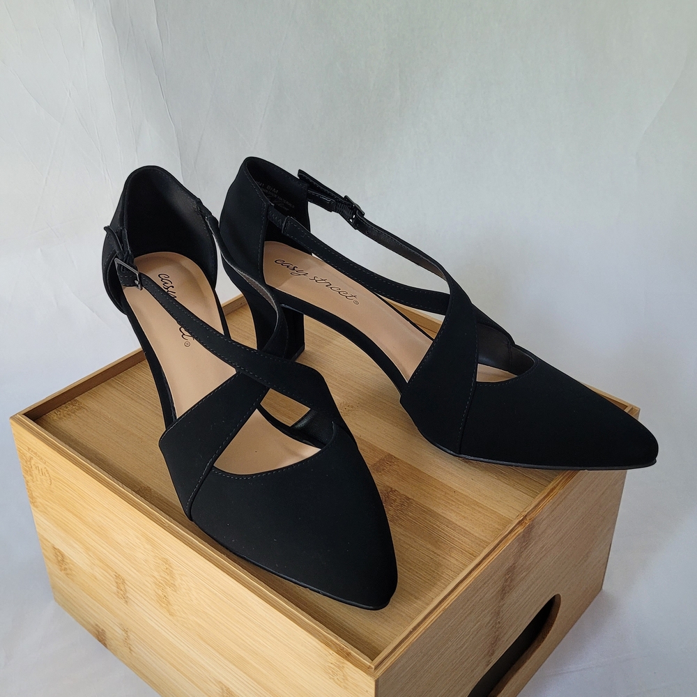Women's New Black Suede Heels